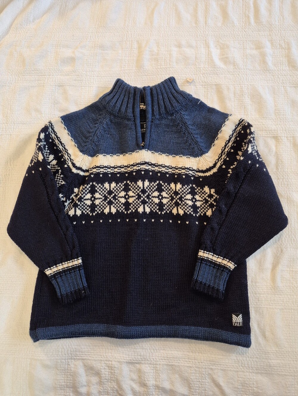 Dale of Norway boys size 6 wool sweater with traditional Fair Isle pattern NWOT